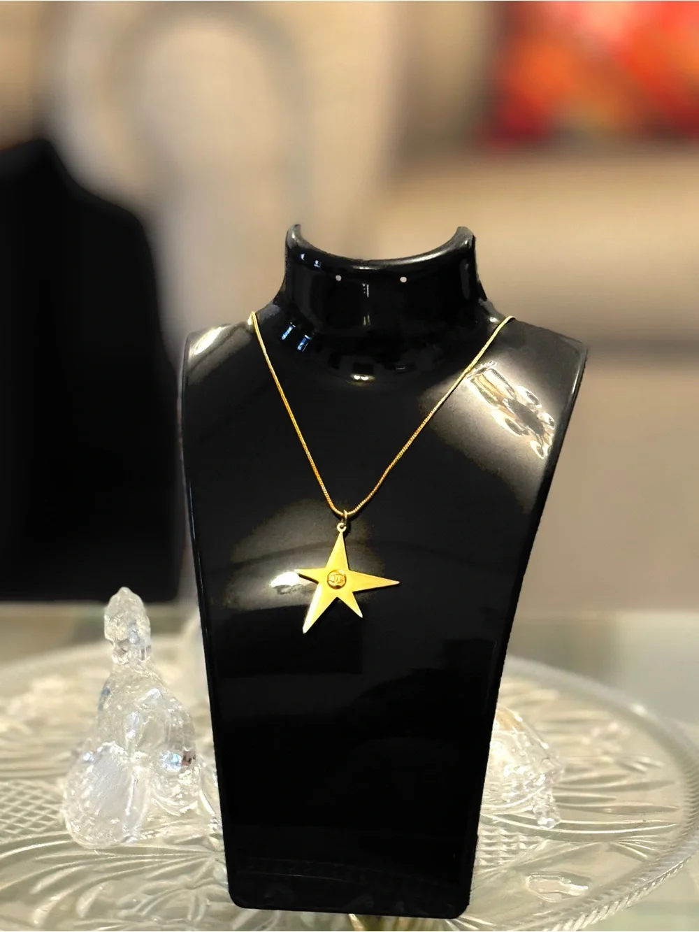 Authentic &Original !CHANEL Gold Star Charm large with a beautiful gold chain - Picture 5 of 13